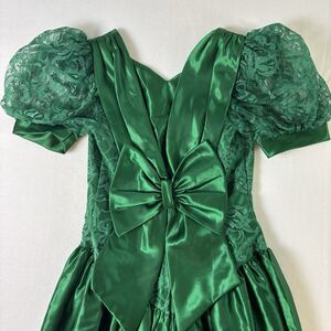 Vintage 1980s Emerald Green Satin Prom Dress Womens 8 Puff Sleeves Lace Back Bow